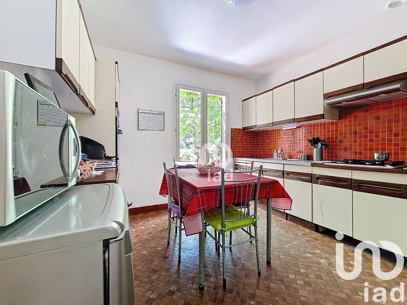 Maison - 180 m² - 8 pièces