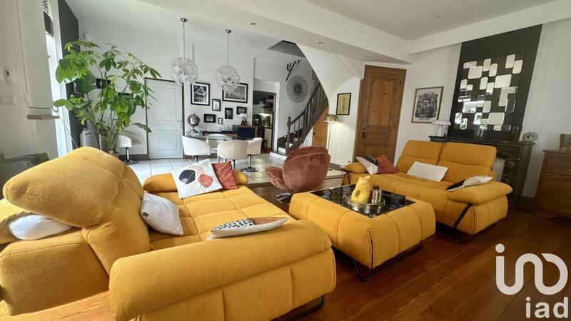 Maison - 190 m² - 8 pièces