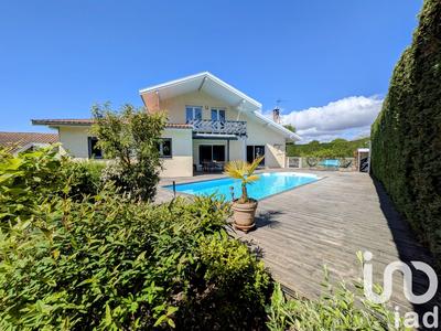 Maison - 160 m² - 5 pièces