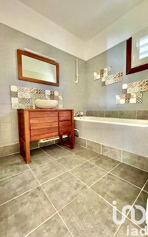 Maison - 180 m² - 5 pièces