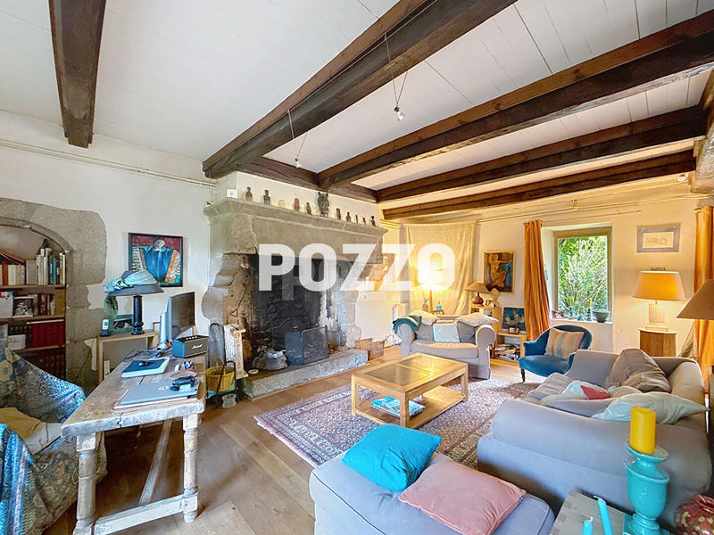 Maison - 210 m² - 8 pièces