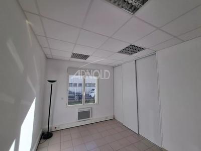 Bureau - 378 m² - 17 pièces