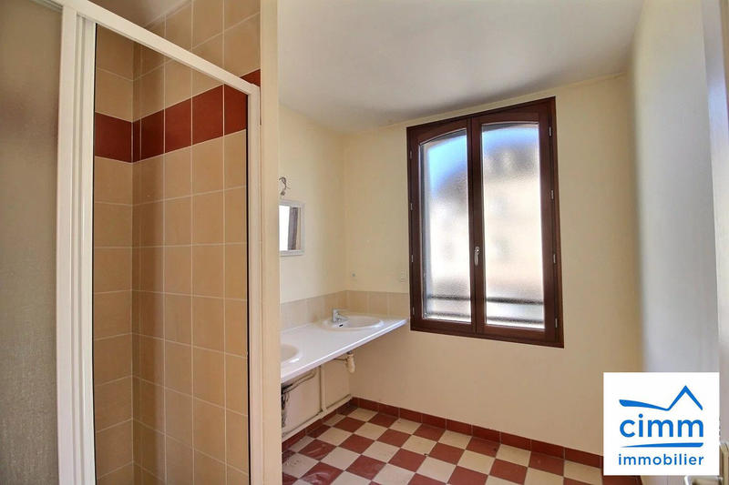 Maison - 195 m² - 7 pièces