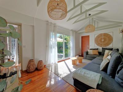 Pavillon - 188 m² - 7 pièces