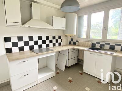 Appartement - 90 m² - 5 pièces