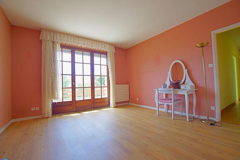 Villa - 268 m² - 10 pièces