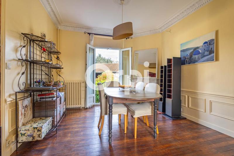 Maison - 105 m² - 6 pièces