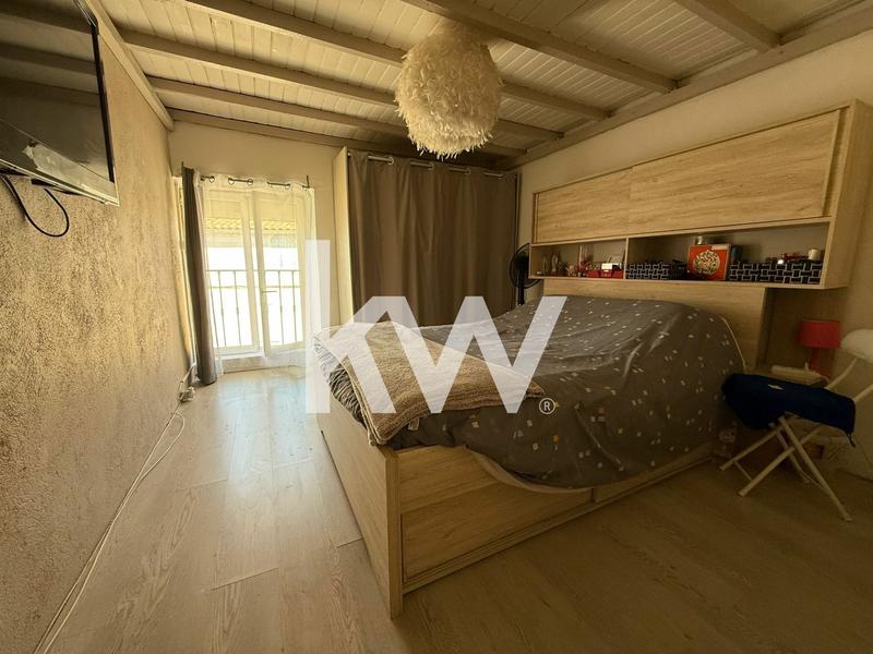 Maison - 92 m² - 5 pièces