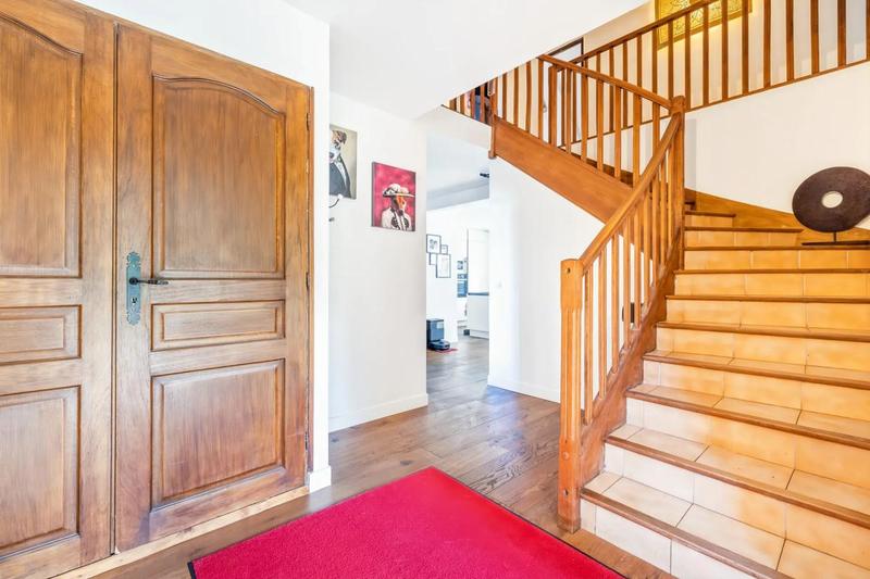 Maison - 176 m² - 6 pièces