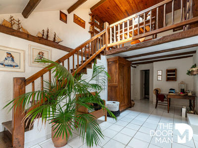 Maison - 183 m² - 6 pièces