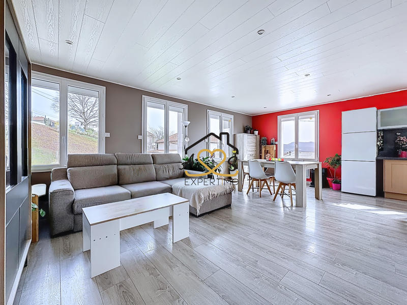 Maison - 84 m² - 4 pièces