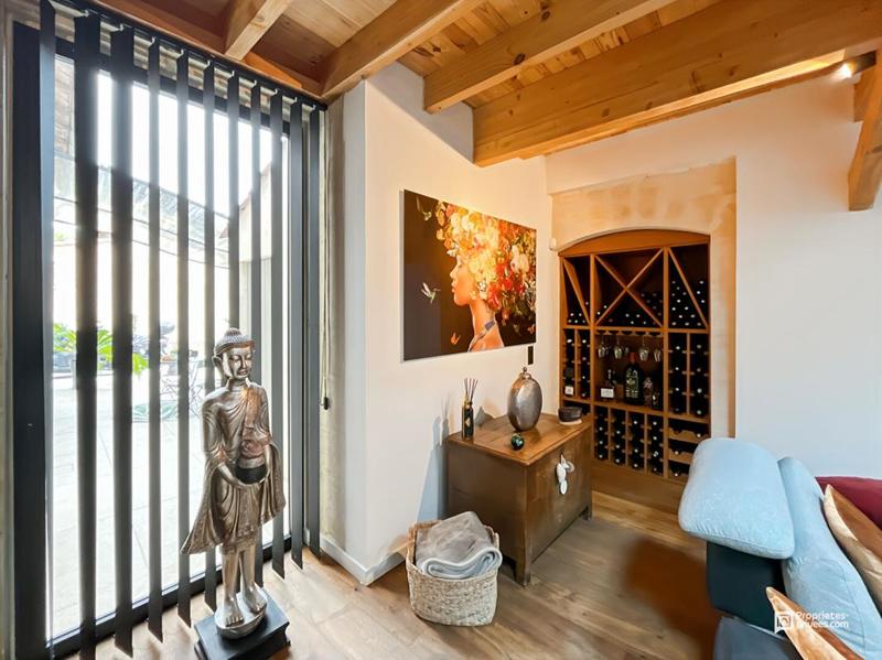 Maison - 215 m² - 4 pièces