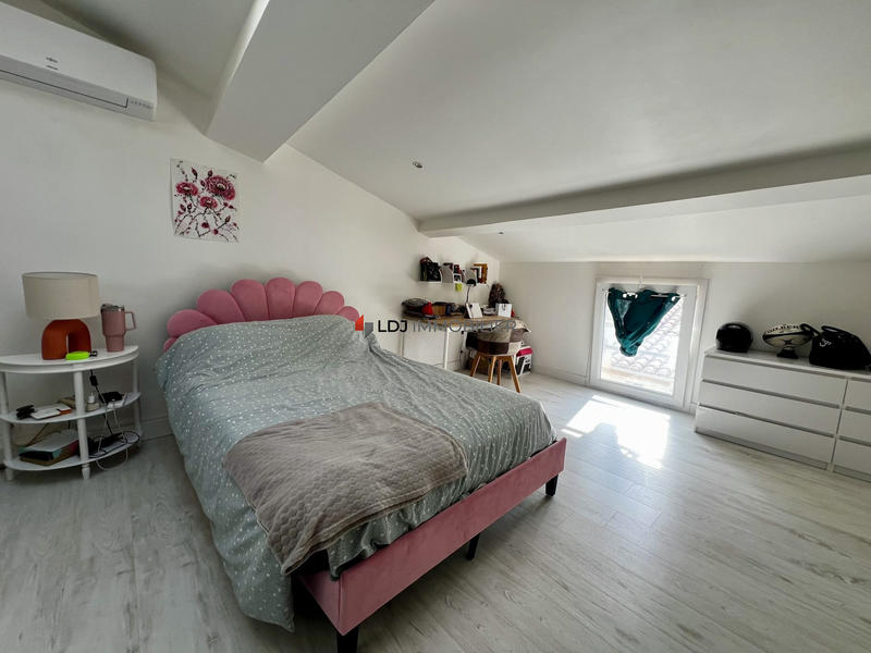 Maison - 168 m² - 6 pièces