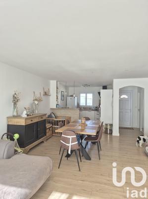 Maison - 85 m² - 4 pièces