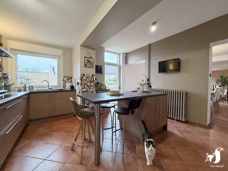 Maison - 140 m² - 6 pièces