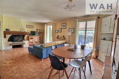 Villa - 100 m² - 5 pièces