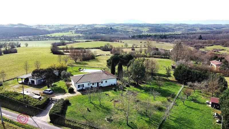 Propriété - 195 m² - 7 pièces