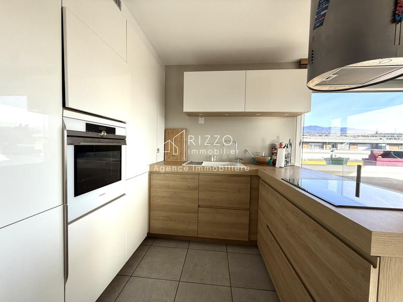 Appartement - 71 m² - 3 pièces