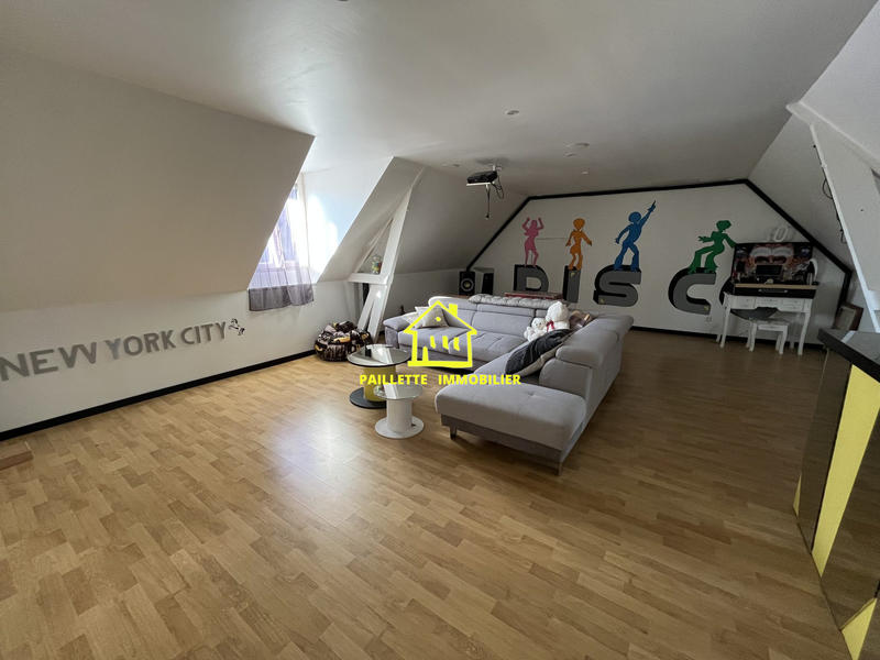 Maison - 189 m² - 6 pièces