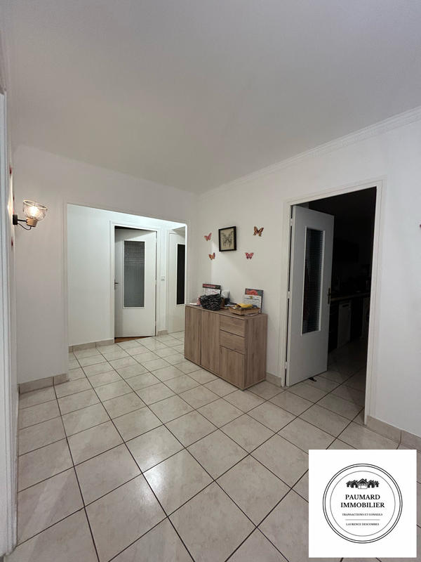 Appartement - 100 m² - 5 pièces