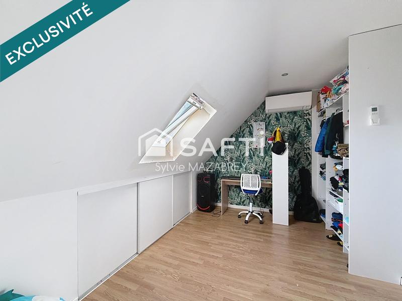 Maison - 90 m² - 5 pièces