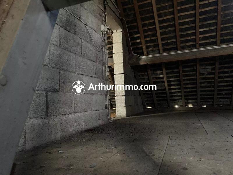 Maison - 253 m² - 8 pièces