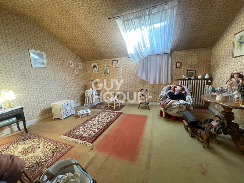 Maison - 189 m² - 7 pièces