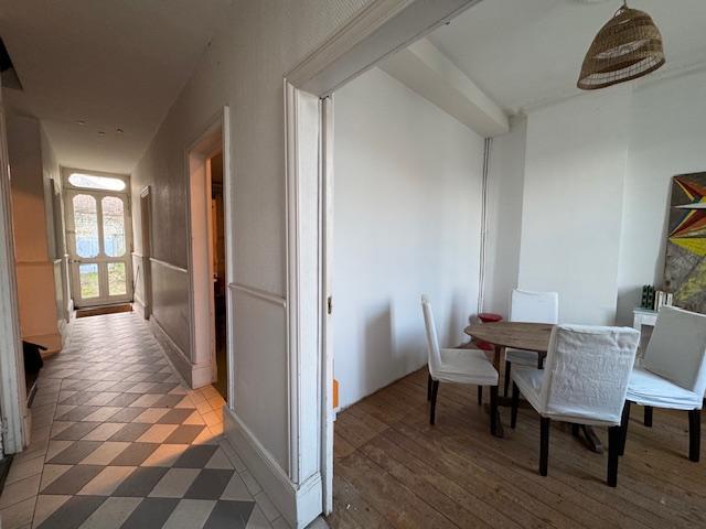 Maison ancienne - 129 m² - 8 pièces