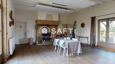 Maison - 388 m² - 10 pièces