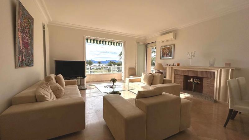 Appartement - 89 m² - 3 pièces