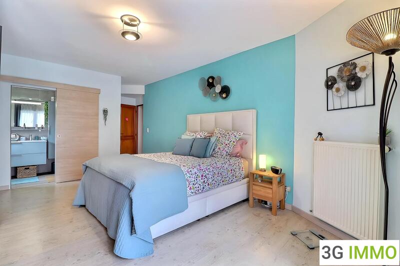 Maison - 209 m² - 7 pièces