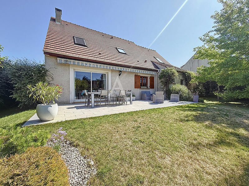 Maison - 140 m² - 7 pièces