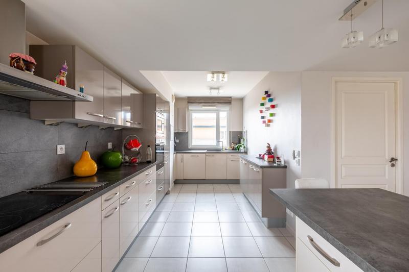 Appartement - 88 m² - 4 pièces