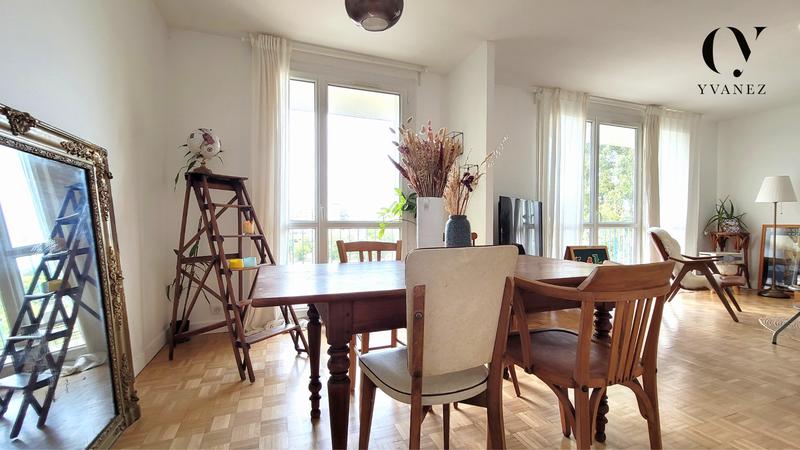 Appartement - 72 m² - 4 pièces