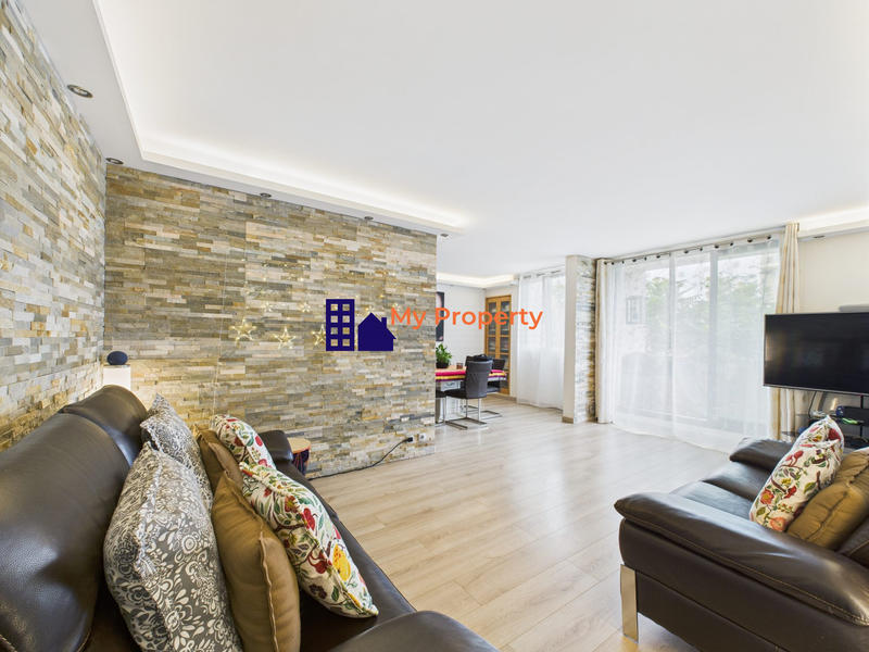 Appartement - 102 m² - 5 pièces