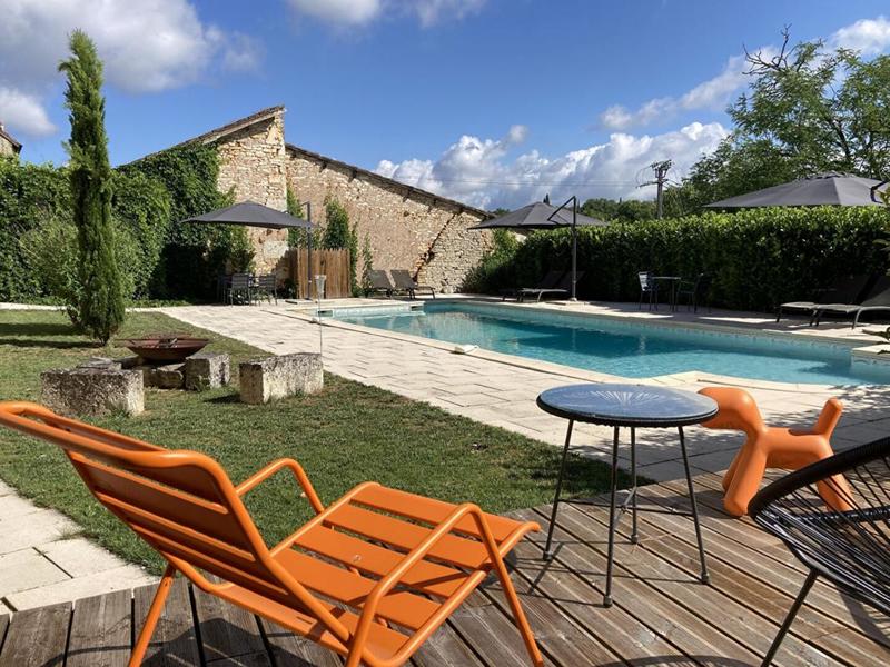 Demeure - 263 m² - 11 pièces