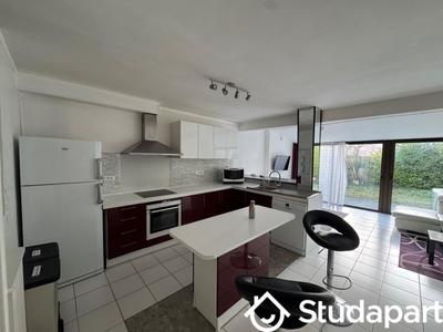 Chambre - 13 m² - 1 pièce