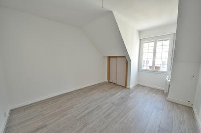 Appartement - 79 m² - 4 pièces