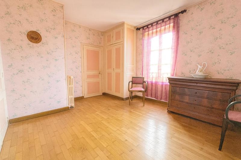 Maison - 152 m² - 7 pièces