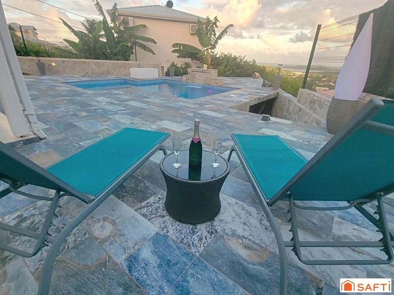 Maison - 95 m² - 4 pièces