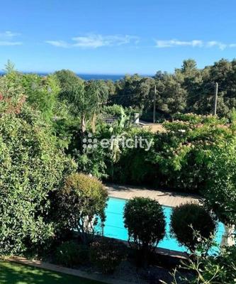 Villa - 179 m² - 7 pièces