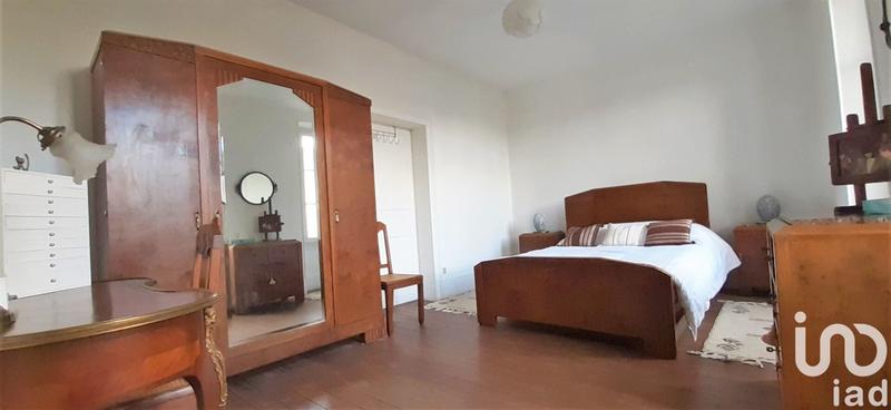 Maison - 205 m² - 9 pièces