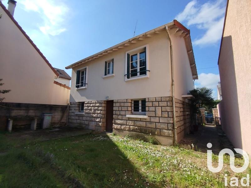 Maison - 92 m² - 5 pièces