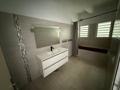 Maison - 202 m² - 7 pièces