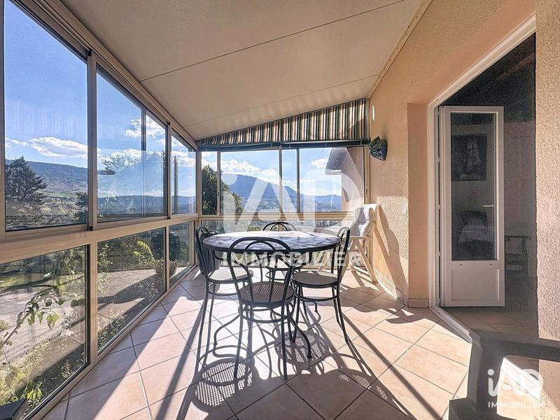 Maison - 96 m² - 4 pièces