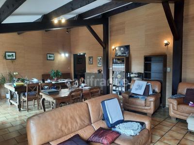 Maison - 206 m² - 6 pièces