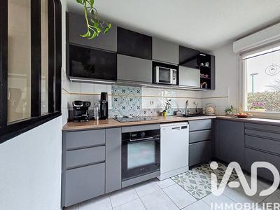 Maison - 96 m² - 5 pièces