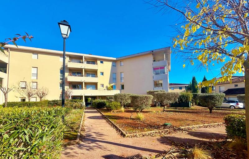 Appartement - 64 m² - 3 pièces