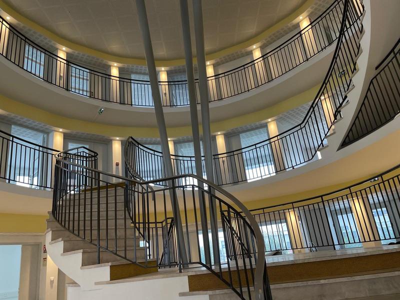 Local d'activités - 1 017 m²