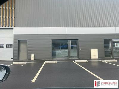 Local d'activité / Entrepôt - 359 m²